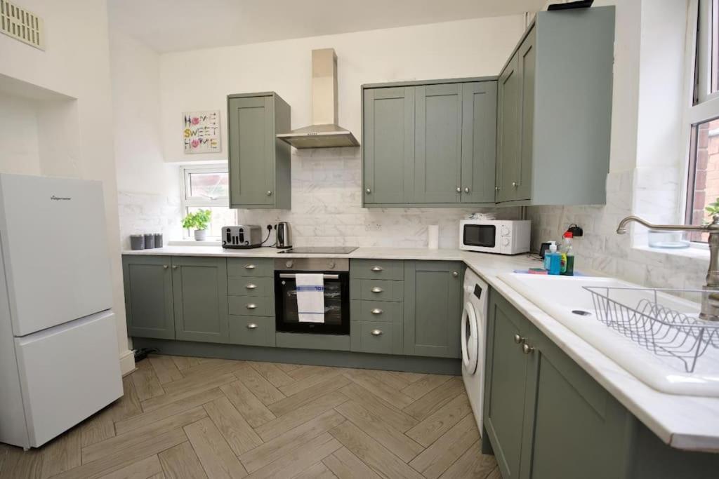 6br, Free Parking, Wifi, Smarttvs, Sleeps 16