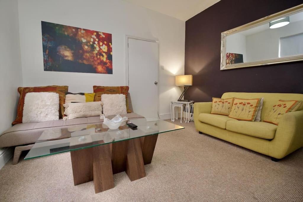 6br, Free Parking, Wifi, Smarttvs, Sleeps 16 *